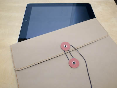 101014-ipadcase-03.jpg